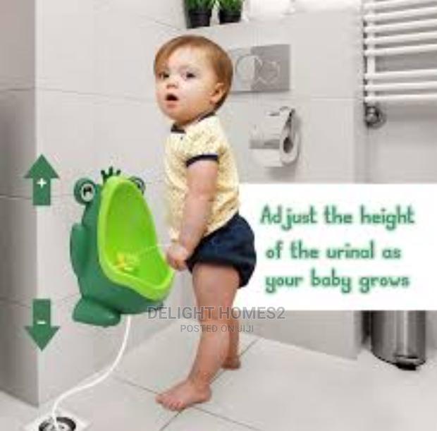 Cute Frog Boys Urinal - thumbnail 2