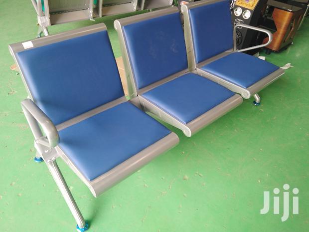 Waiting Chairs - main view