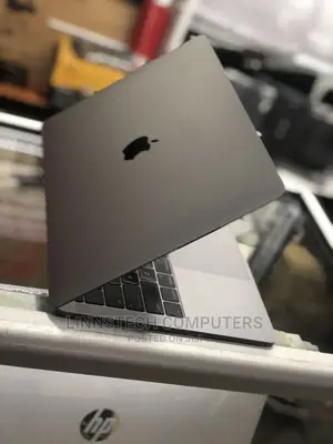 Laptop Apple MacBook Pro 2017 8GB Intel Core I5 SSD 256GB