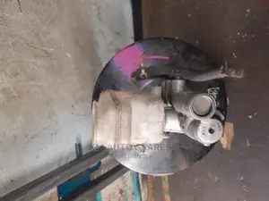 Toyota Land Cruiser HJ75(75 Series) Booster/Master Cylinder.