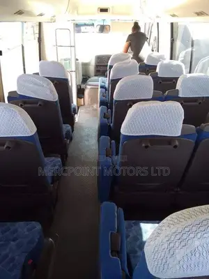 Mitsubishi Fuso Rosa 2016 White