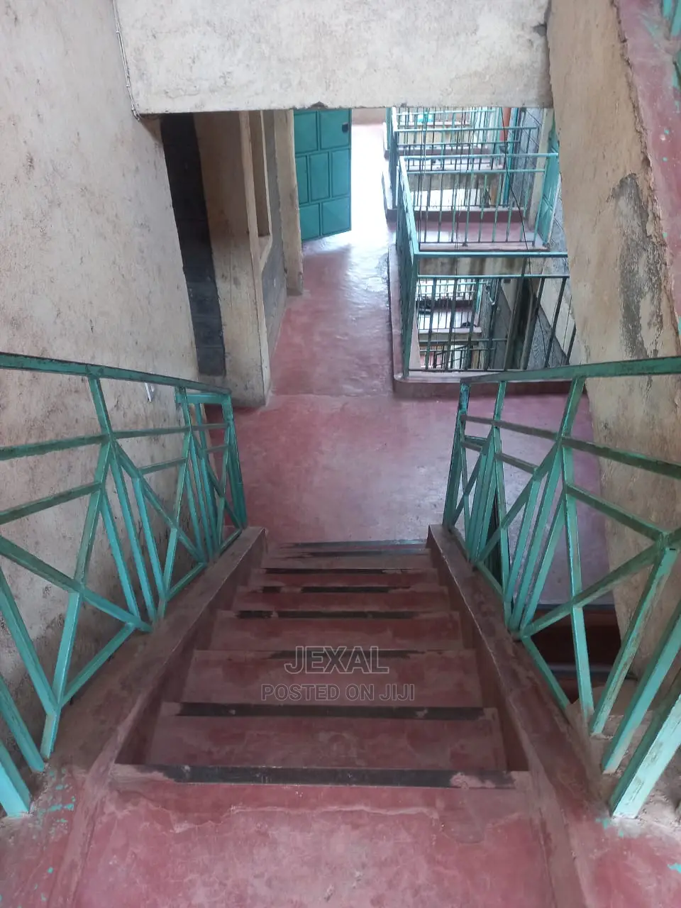 Moving Kutoka Ngorofa Kuenda Ngorofa