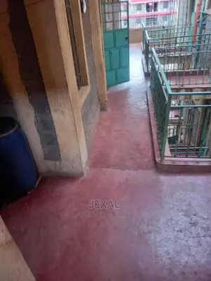 Moving Kutoka Ngorofa Kuenda Ngorofa