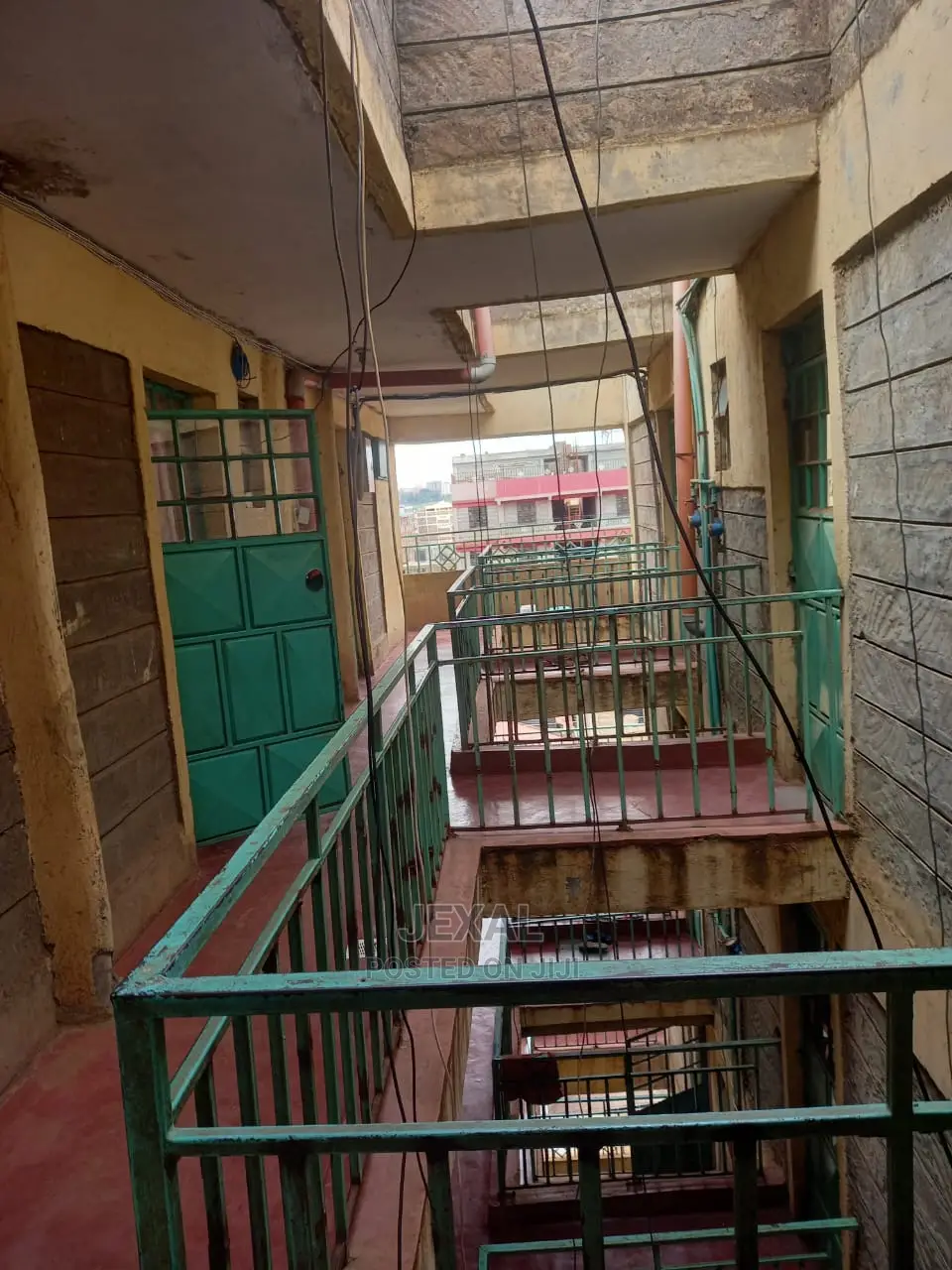 Moving Kutoka Ngorofa Kuenda Ngorofa