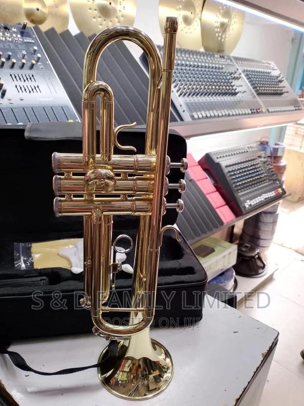 Yamaha Gold Trumpet - main view