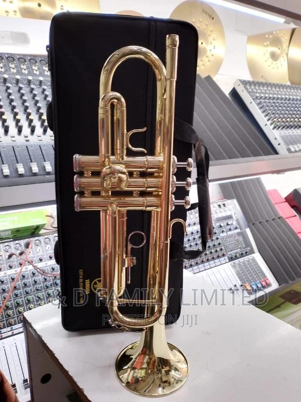 Yamaha Gold Trumpet - thumbnail 3