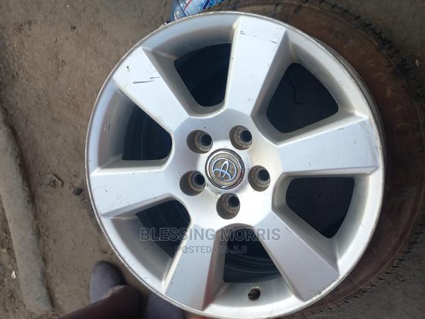 Toyota Harrier Rim Size 17 - main view