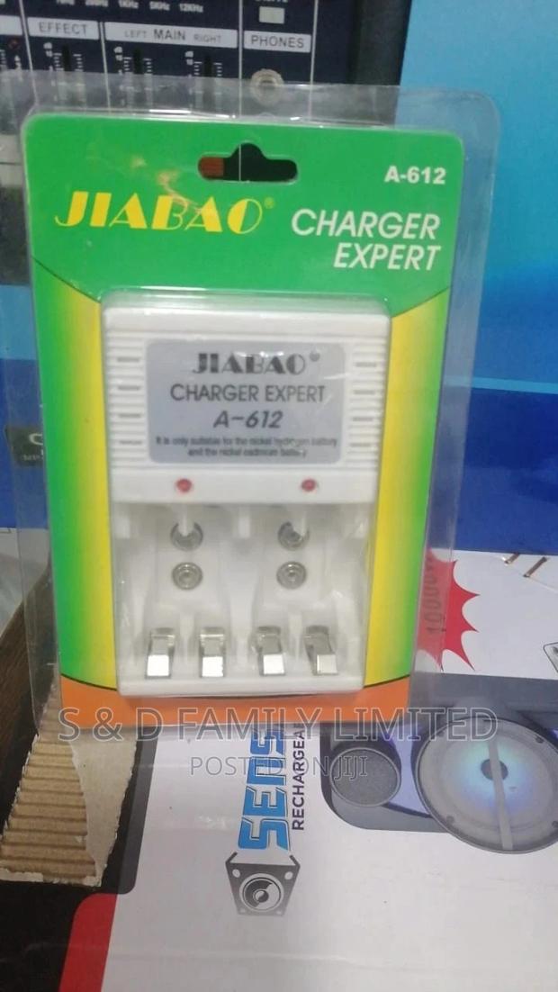 9V Jiabao Battery Charger