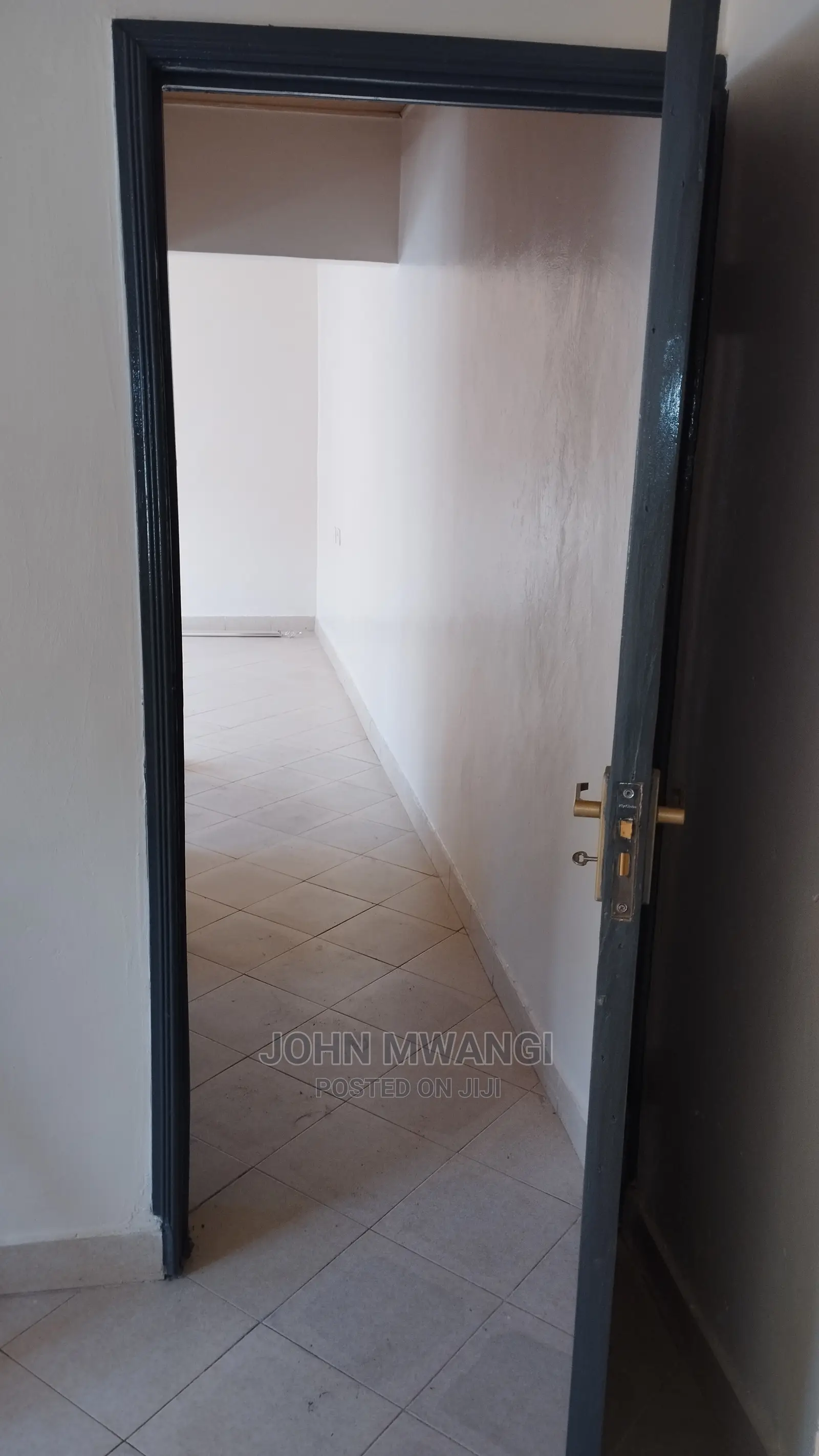 Mini Flat in Teachers Estate for rent