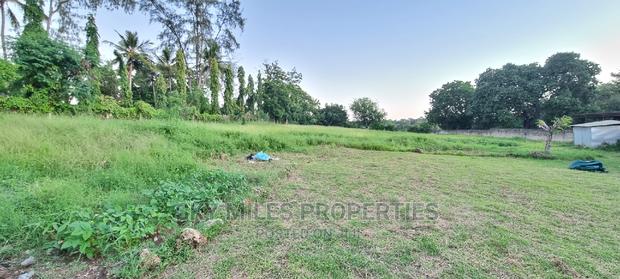Quick Sale,1 Acre Creek Beach Plot,On Sale at Mtwapa - thumbnail 5