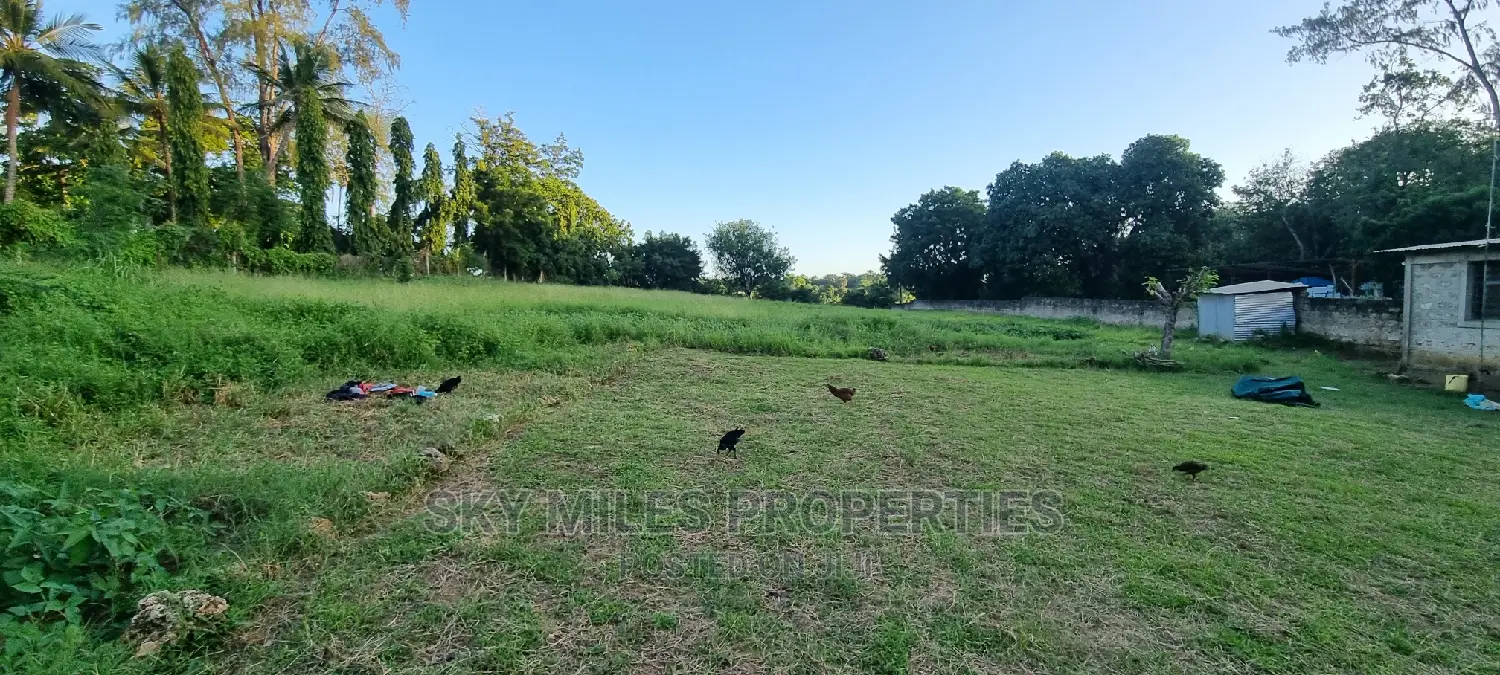 Quick Sale,1 Acre Creek Beach Plot,On Sale at Mtwapa