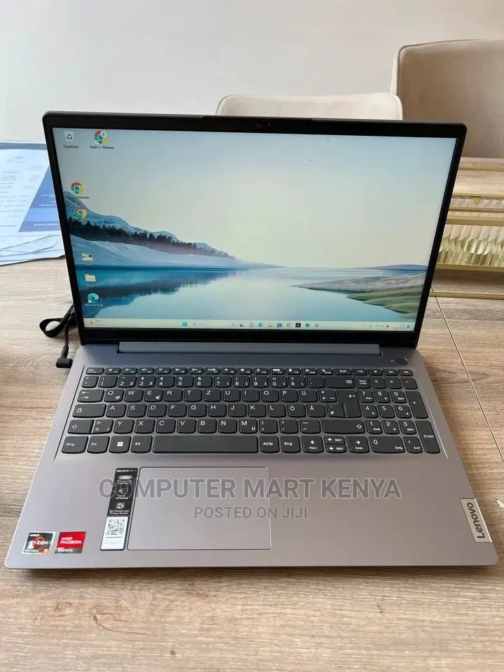 New Laptop Lenovo 8GB Intel Core I7 SSD 512GB