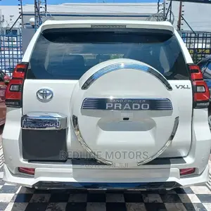 Toyota Land Cruiser Prado 2.8 2017 White