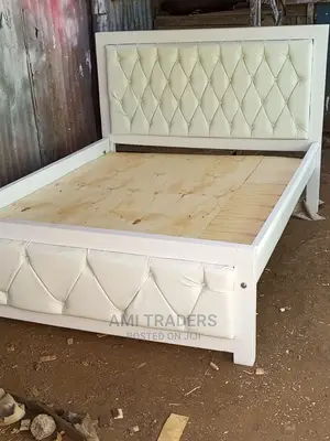 Executive Tufted Bed