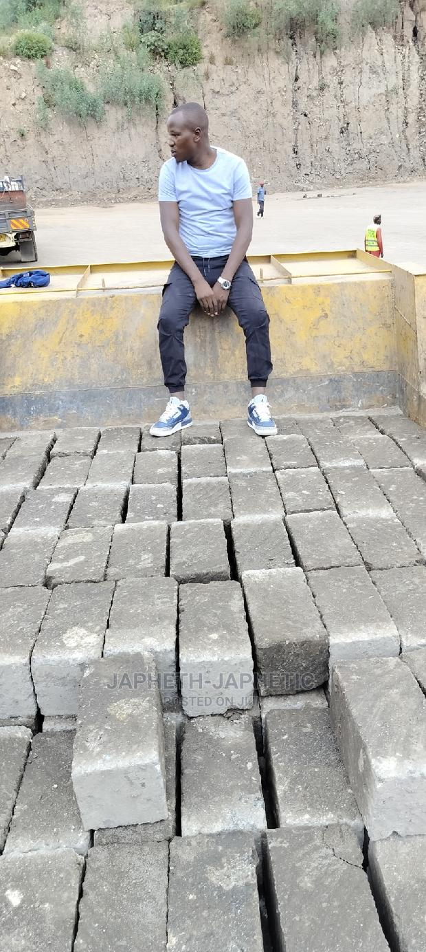 Mawe Safi Sana Ya Ndarugo, Machine Cut  - thumbnail 2