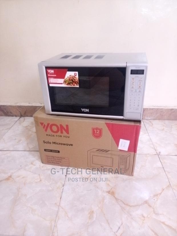 Von Hotpoint Vams-200gs Microwave Oven 20l Silver - main view