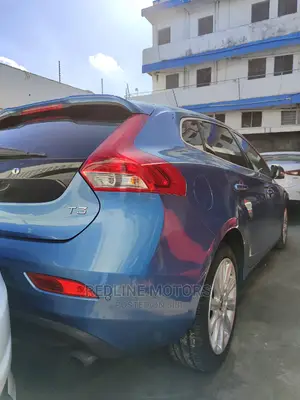 Volvo V40 2016 Blue