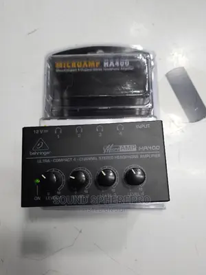 Behringer 4 Channel Headphones Amplifier HA400