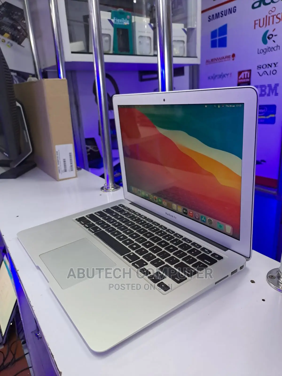 Laptop Apple MacBook Air 2015 8GB Intel Core I7 SSD 128GB