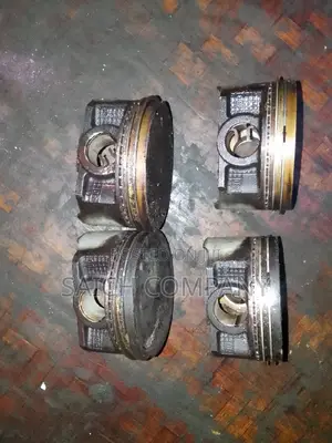 Subaru Engine Pistons