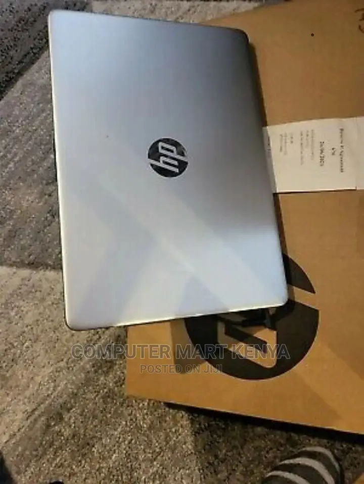 New Laptop HP 4GB Intel Core i3 SSD 256GB