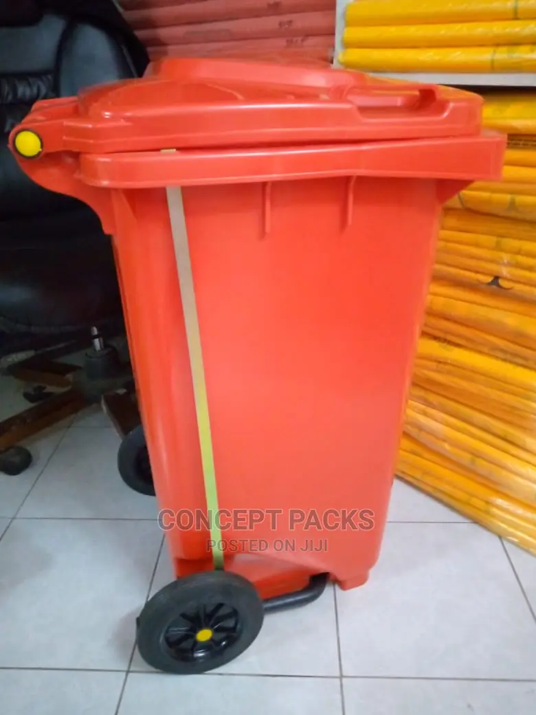100l Red Bio Hazard Waste Bin With Pedal and Wheels