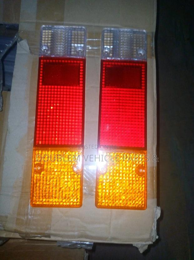 Tail Lens/Tail Lamp Lens Mitsubishi Canter 4D32 - thumbnail 2