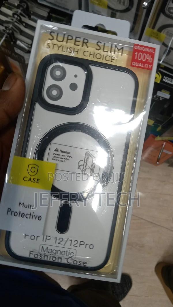 Black Edge Magsafe iPhone 12 Pro Back Case Clear Cover - main view