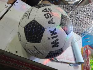 Genuine Leather Mikasa Ball + Pump Size 5 - thumbnail 2