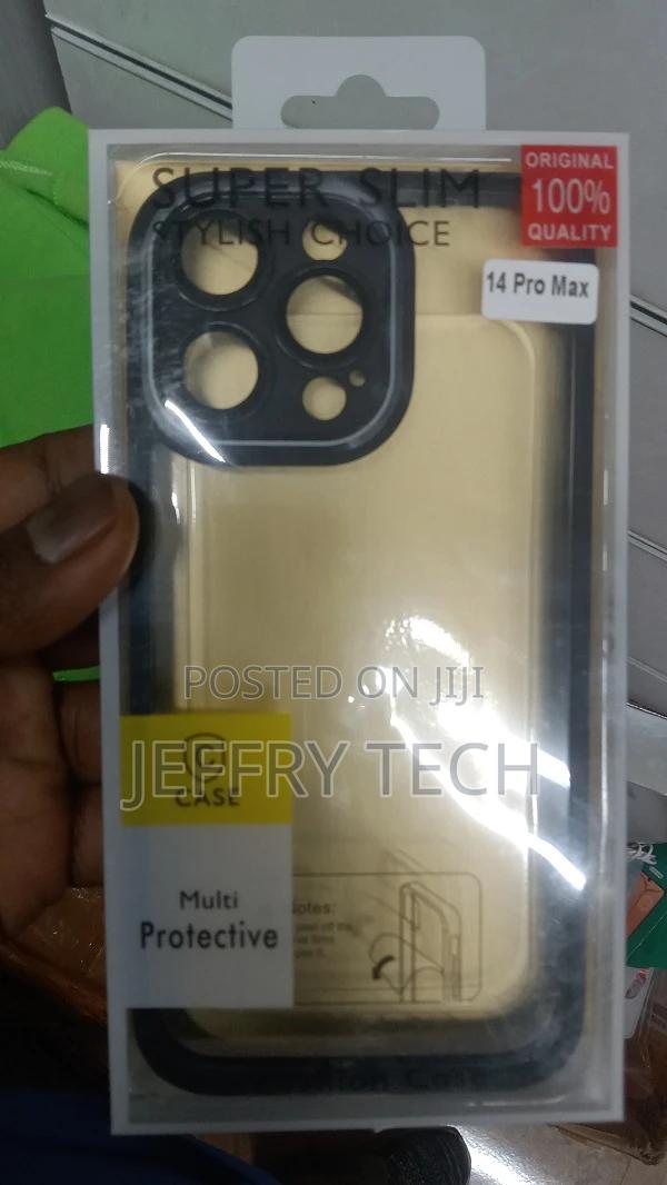 iPhone 14 Pro Max Cover - Soft Silicone Transparent - main view