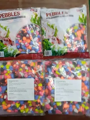 Coloured Gravel , to Polish Your Tank Substrate