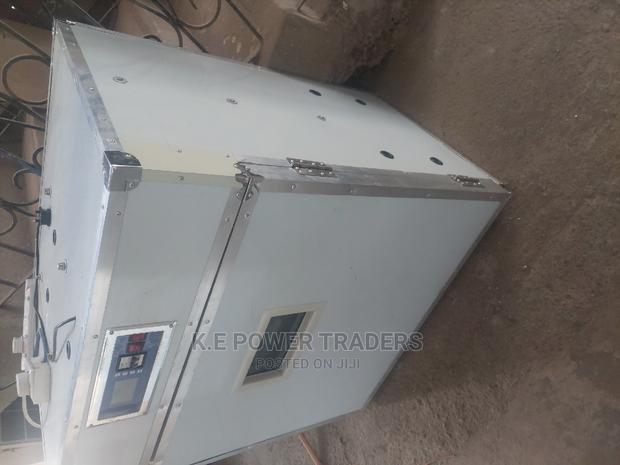 Artificial Automated 500 Egg Incubator - main view