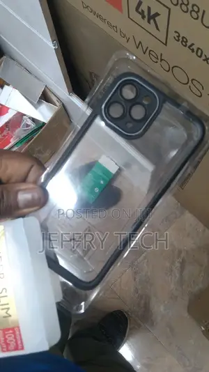 Transparent Fit iPhone 11 Pro Phone Case With Black Border