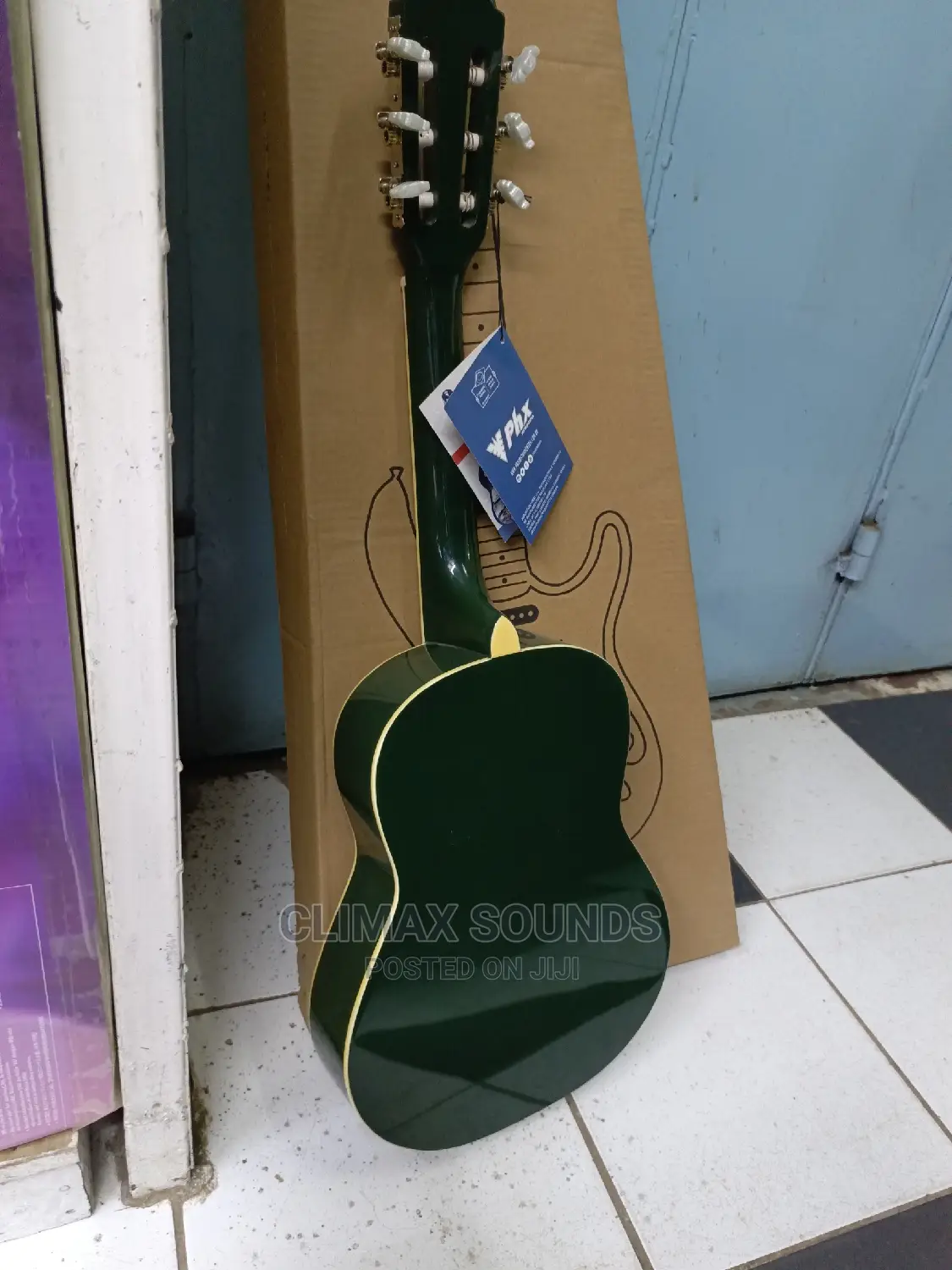 Acoustic Guitar for 10 Yrs $ Below