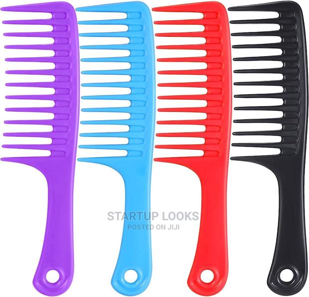 Wide Tooth Comb Hair Detangling