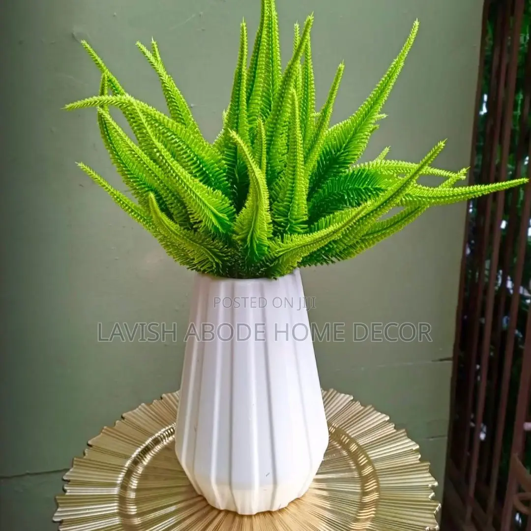 Big Plastic Flower Vase