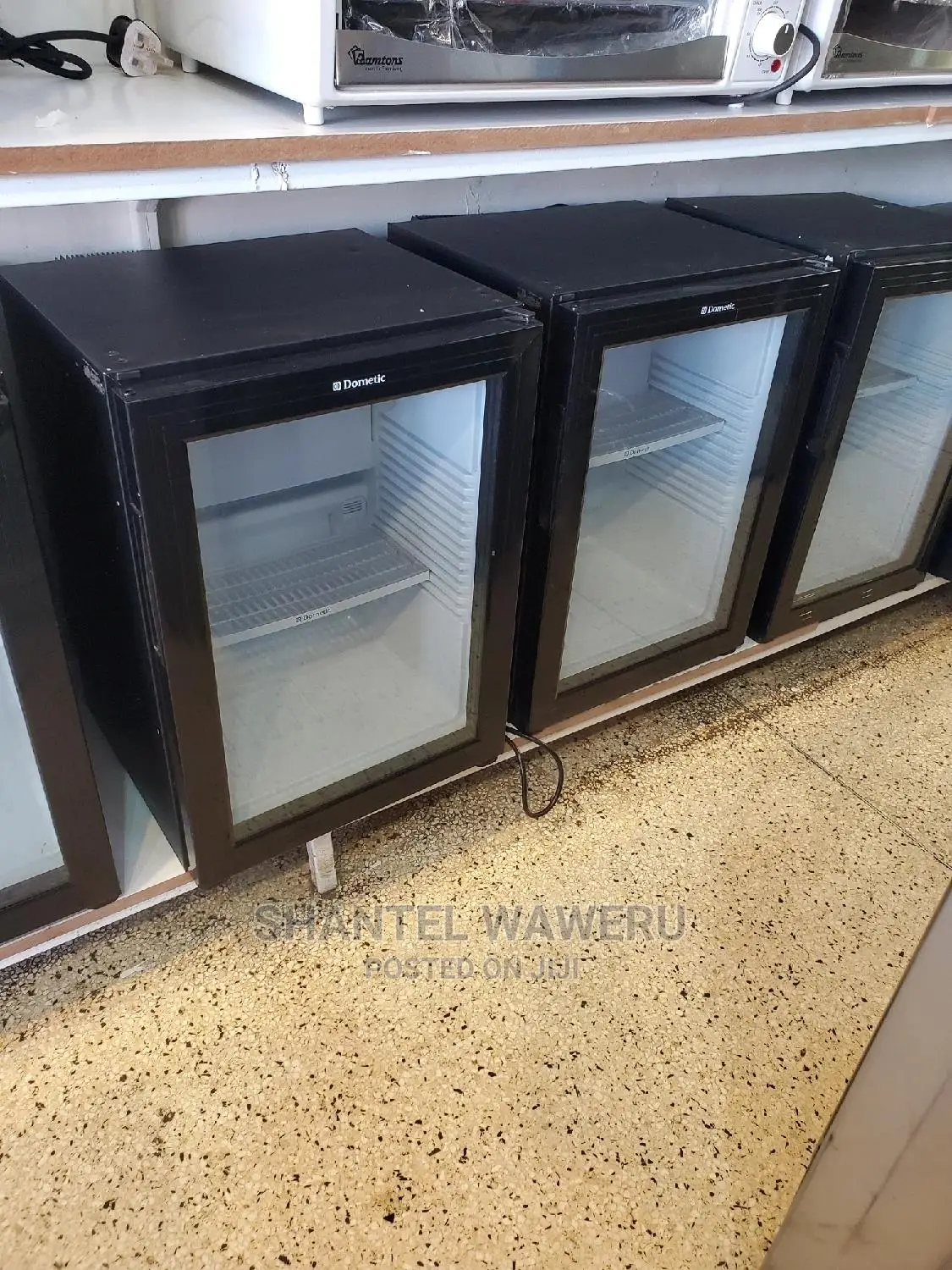 Min Display Fridge 70 Litres