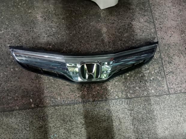 Honda Fit 2010 Grille.