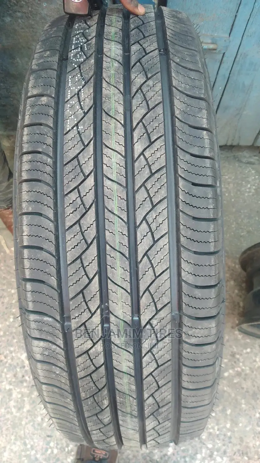 Boto Tires Sizes 235/65r17 H/T.