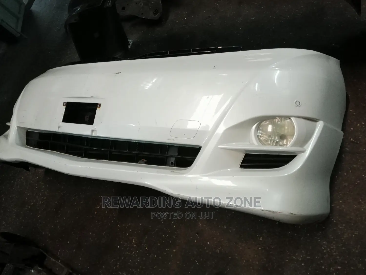 Alphard 2005 Front Bumper.