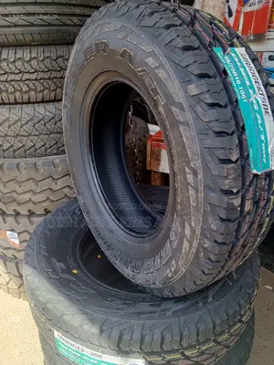 235/70r16 Bridgestone Dueler a/T