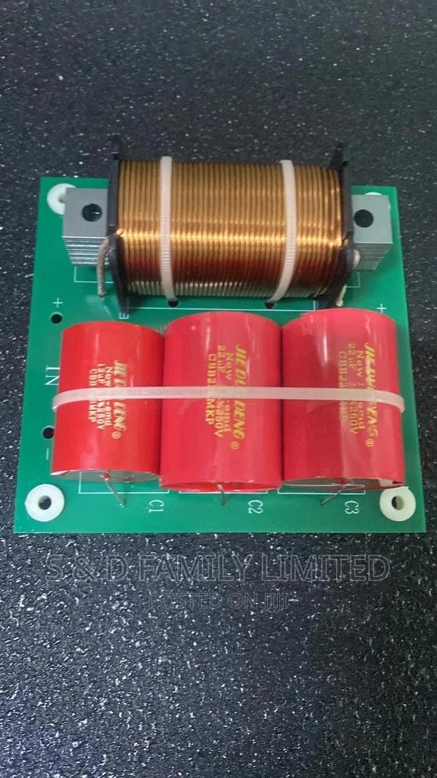 Bass Speaker Internal Crossover - main view