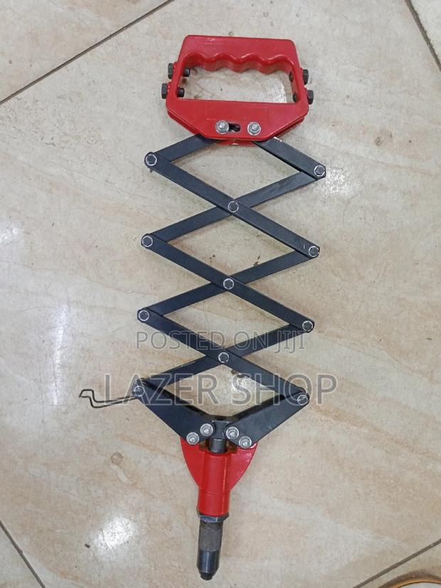 Rivets Gun - main view