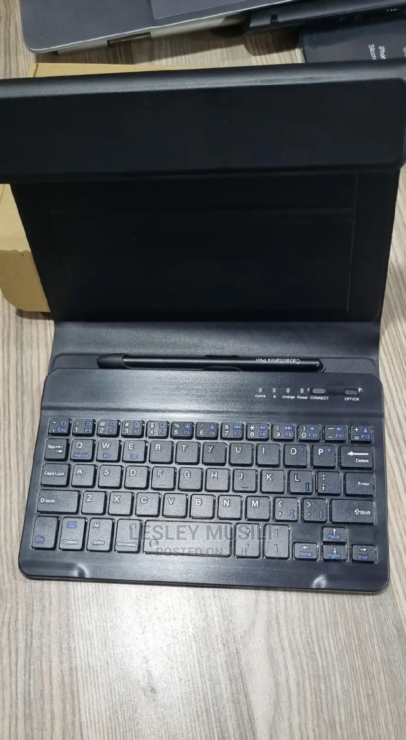 Samsung Galaxy Z Fold 4 With Wireless Bluetooth Keyboard