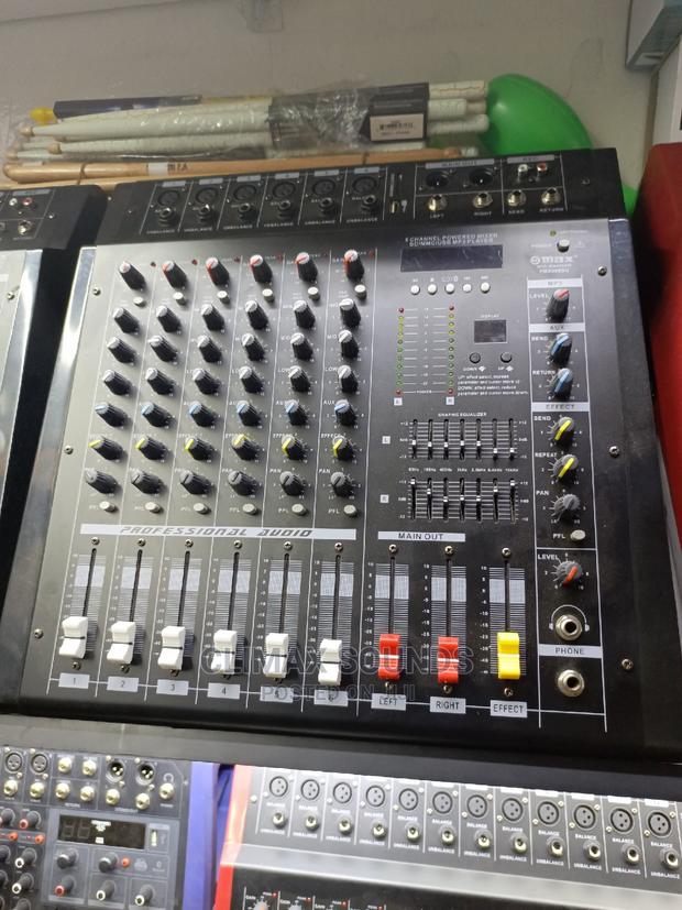 Powered Mixer 6 CHNLZZ - thumbnail 3