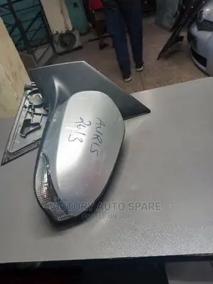 Auris Side Mirror 2014-2018 Model