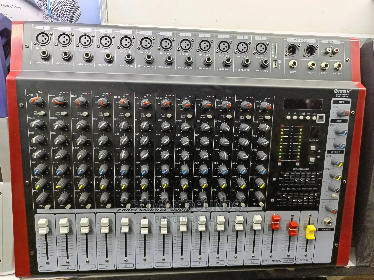 Powered Mixer 12 Channels Maxs