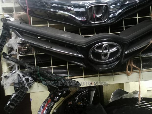 Auris 2012 Grille.