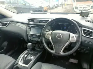 Nissan X-Trail 2017 Green