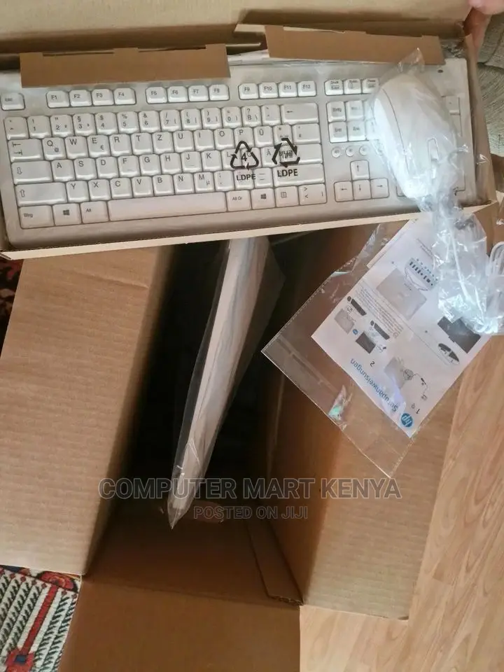 New Desktop Computer 4GB Intel Core I3 HDD 256GB